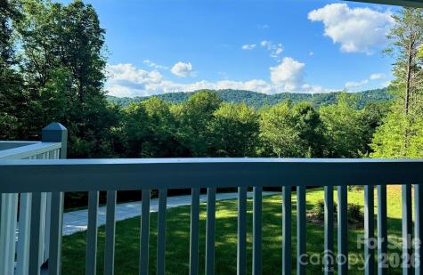 152 Skyview Circle Asheville NC 28804
