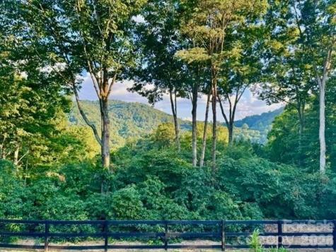 152 Skyview Circle Asheville NC 28804