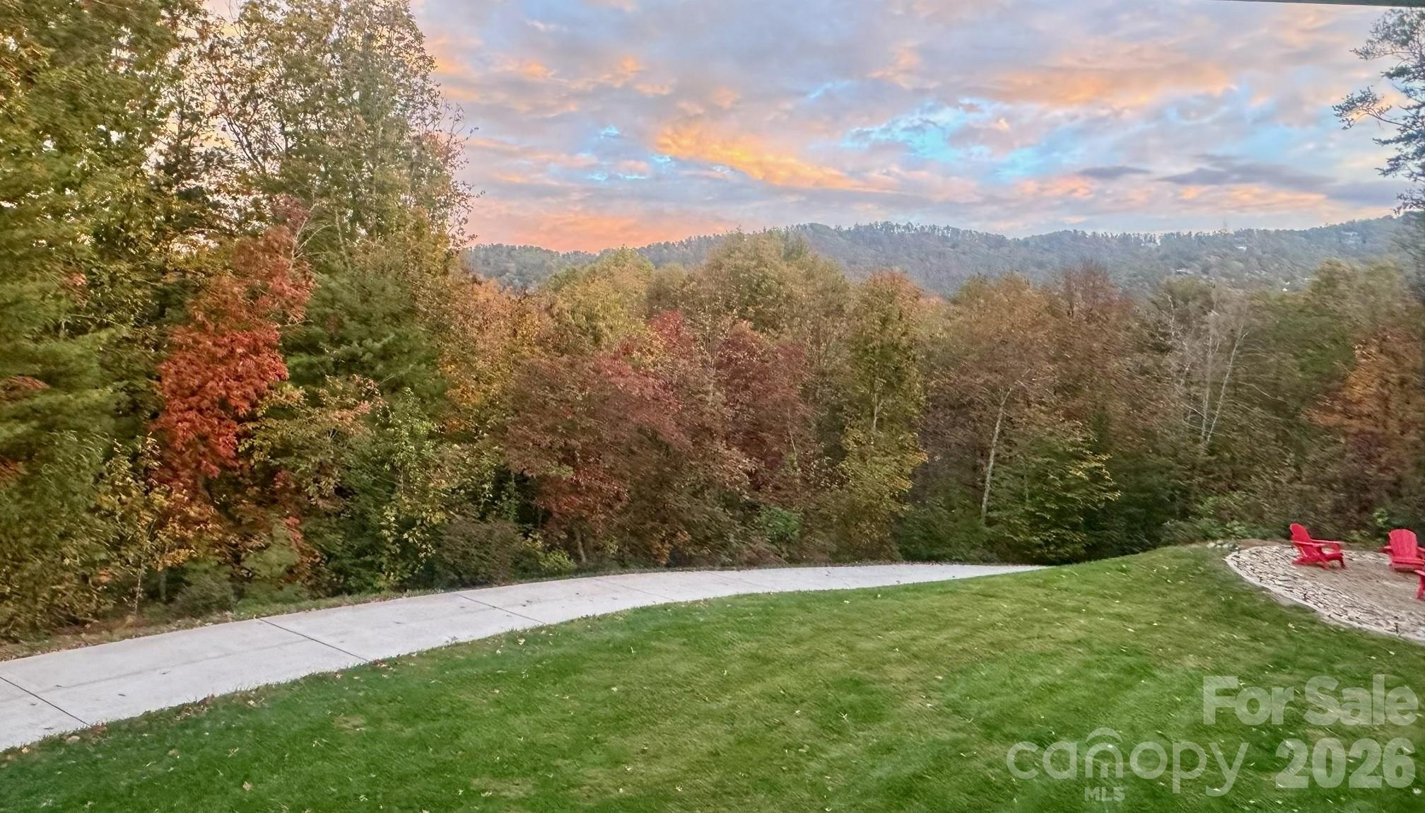 152 Skyview Circle Asheville NC 28804