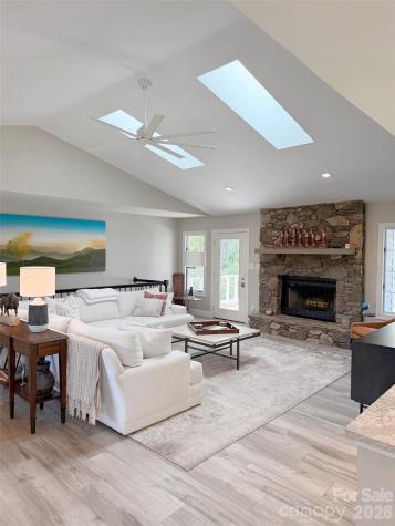 152 Skyview Circle Asheville NC 28804