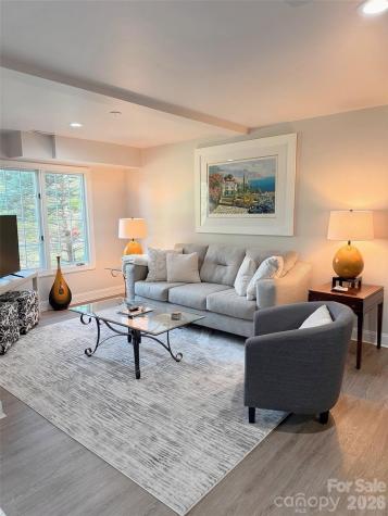 152 Skyview Circle Asheville NC 28804