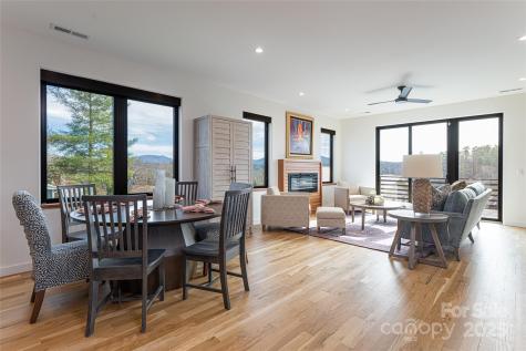 28 Lamb Avenue Asheville NC 28806