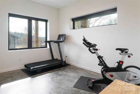 28 Lamb Avenue Asheville NC 28806