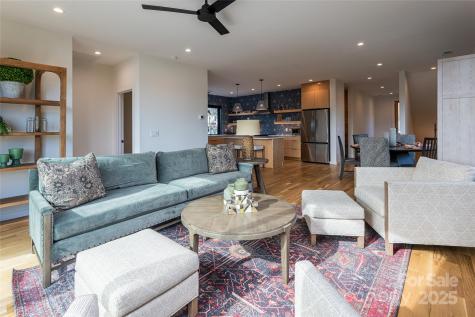 28 Lamb Avenue Asheville NC 28806