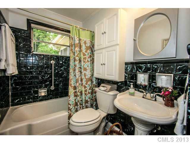 4911 Kistler Avenue Charlotte NC 28205