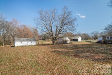 6507 Frieden Church Road Gibsonville NC 27249