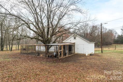 6507 Frieden Church Road Gibsonville NC 27249