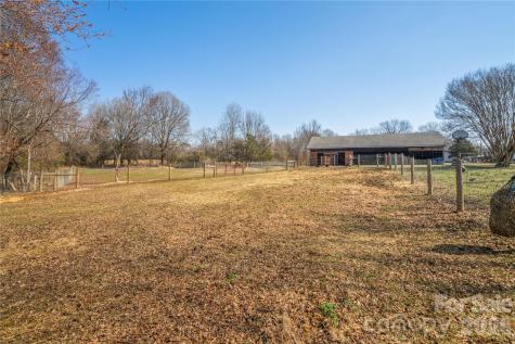 6507 Frieden Church Road Gibsonville NC 27249