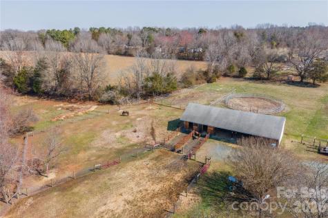 6507 Frieden Church Road Gibsonville NC 27249