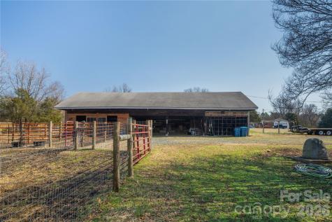 6507 Frieden Church Road Gibsonville NC 27249