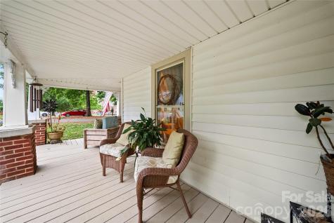 216 W 2nd Street Denton NC 27239