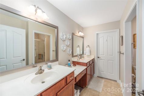 90 Mountain Meadow Circle Weaverville NC 28787