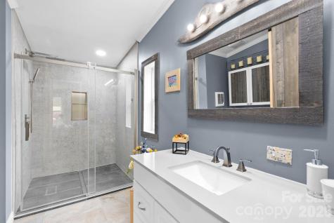 285 Dove Haven Lane Hendersonville NC 28791
