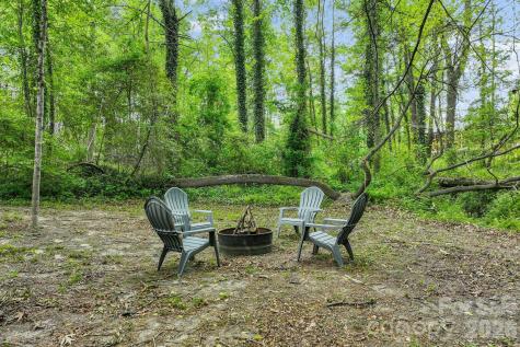 285 Dove Haven Lane Hendersonville NC 28791