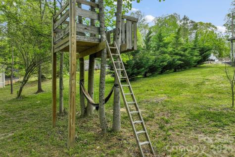 285 Dove Haven Lane Hendersonville NC 28791