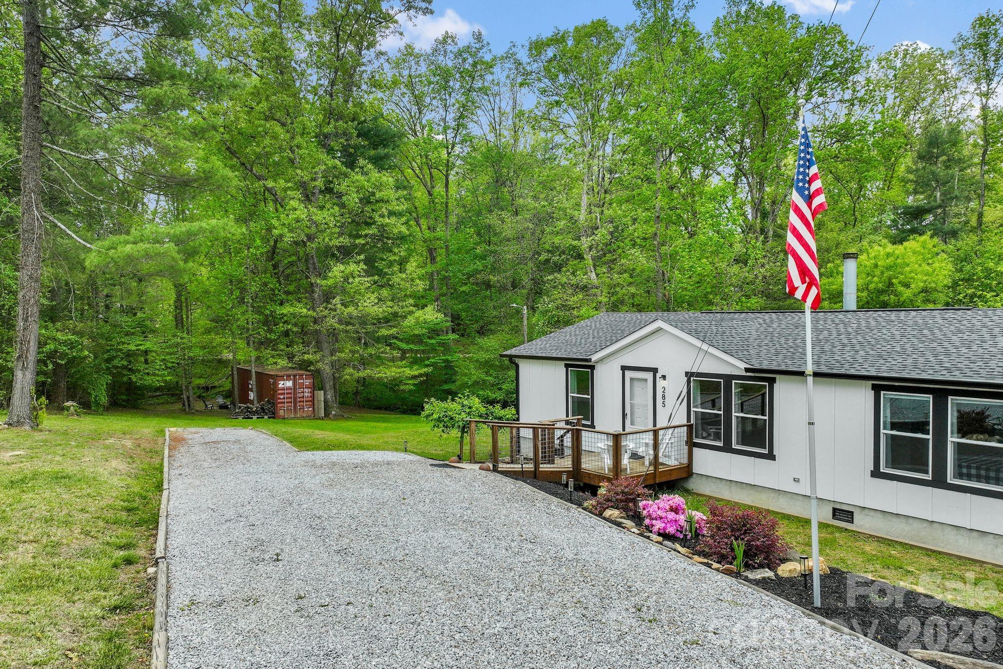 285 Dove Haven Lane Hendersonville NC 28791