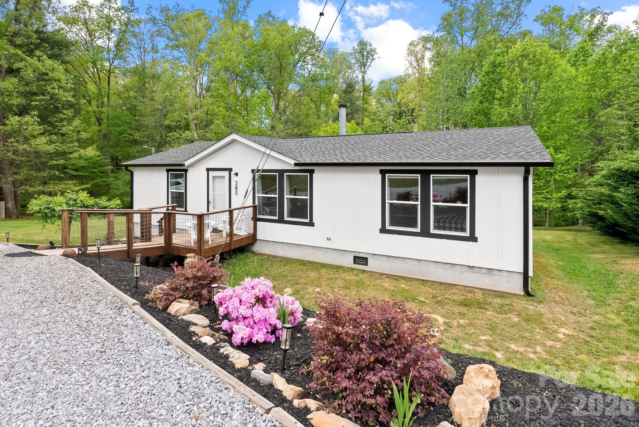 285 Dove Haven Lane Hendersonville NC 28791