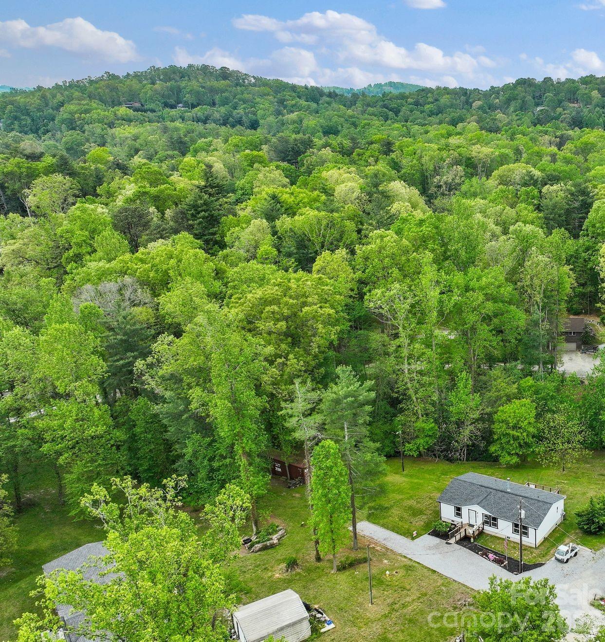285 Dove Haven Lane Hendersonville NC 28791