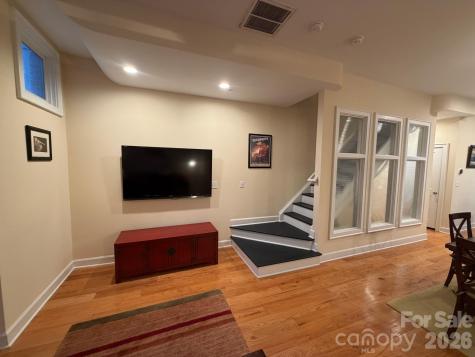 638 E 10th Street Charlotte NC 28202