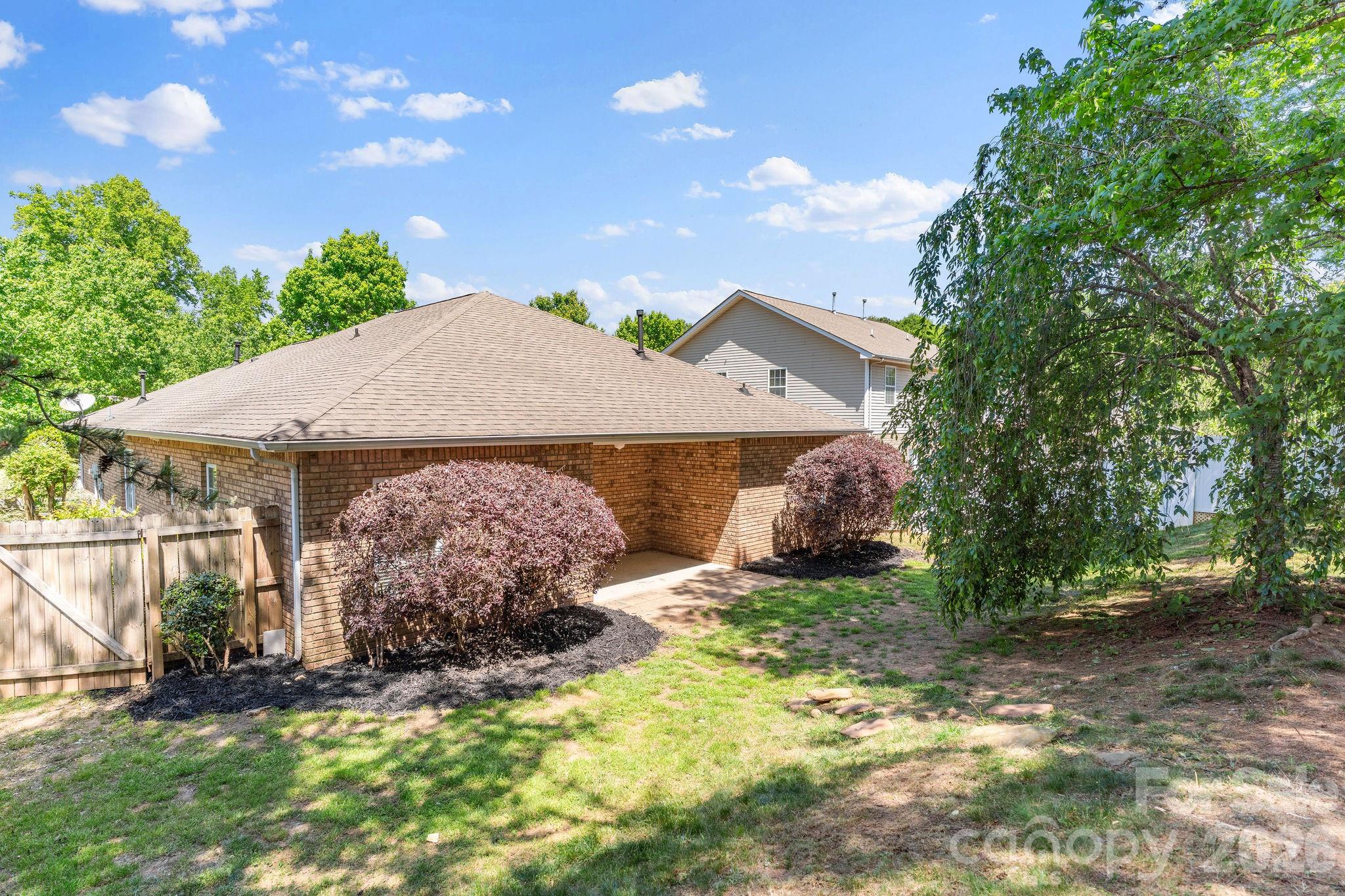 7224 Caley Street Denver NC 28037