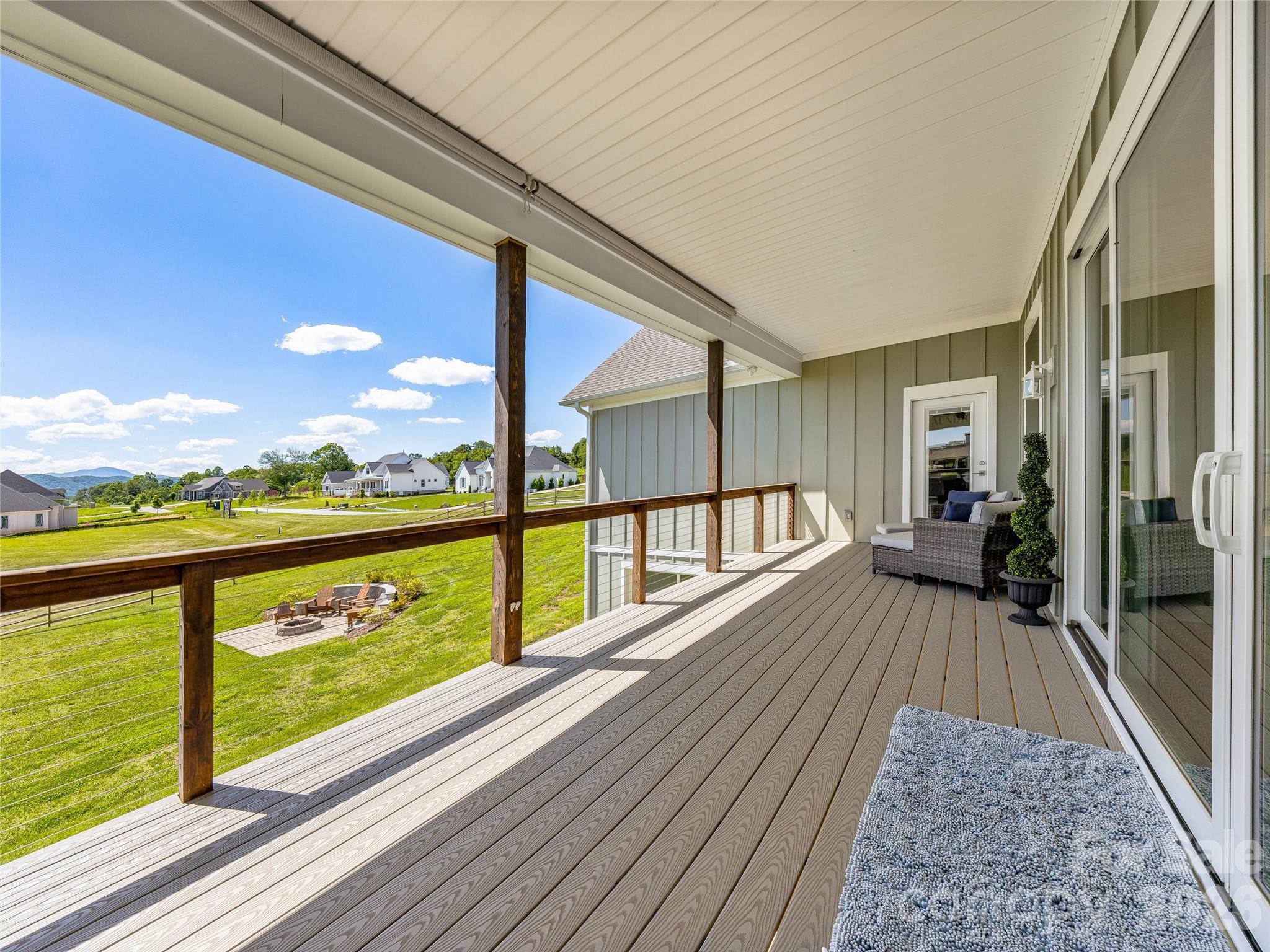 16 Pisgah Ridge Trail Mills River NC 28759