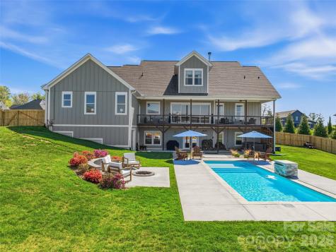 16 Pisgah Ridge Trail Mills River NC 28759