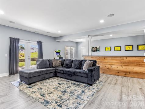 16 Pisgah Ridge Trail Mills River NC 28759