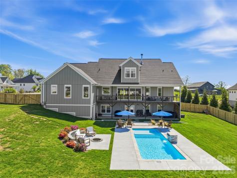 16 Pisgah Ridge Trail Mills River NC 28759