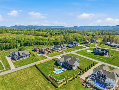 16 Pisgah Ridge Trail Mills River NC 28759