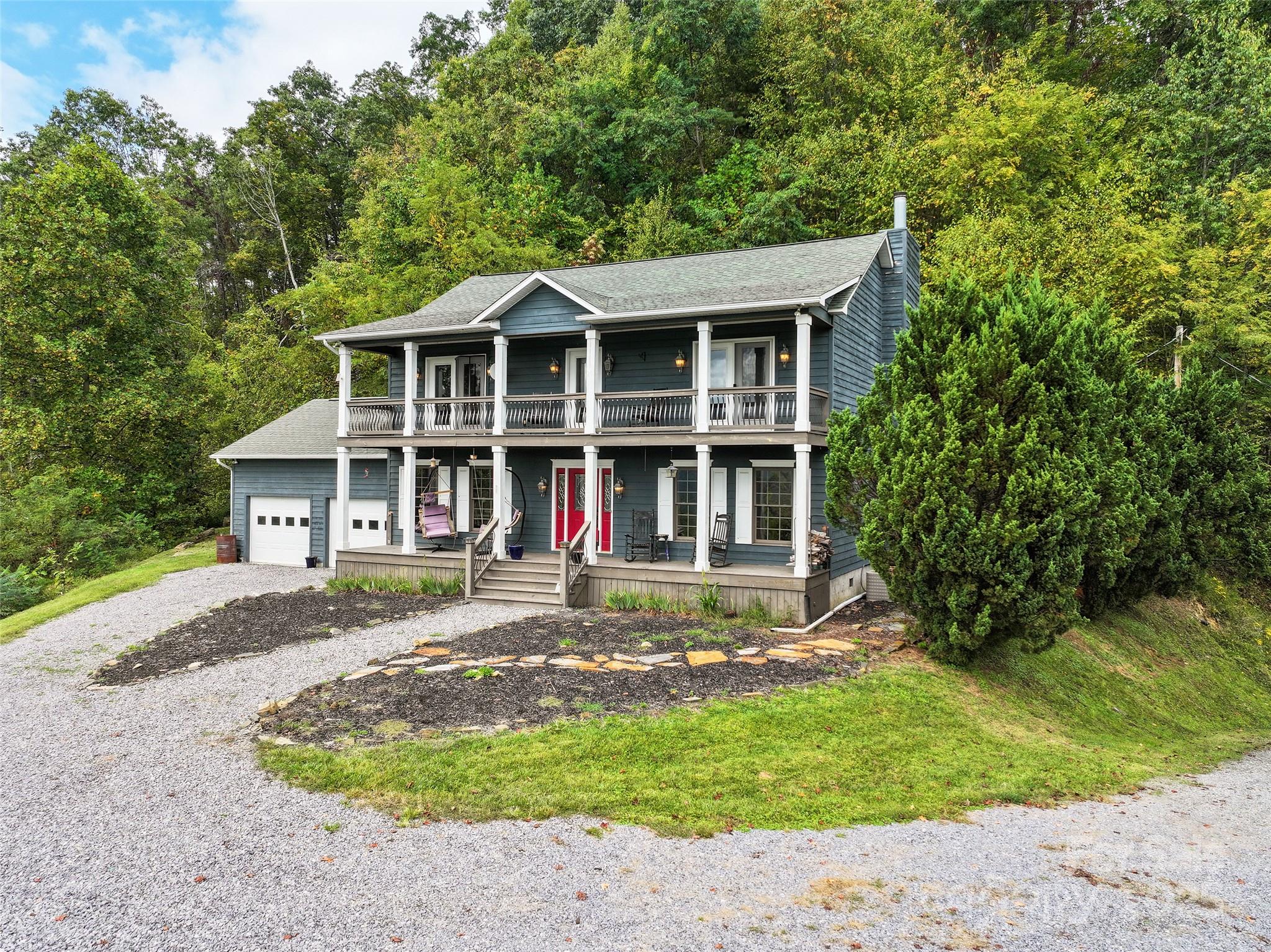 1231 Grandeur Heights Clyde NC 28721
