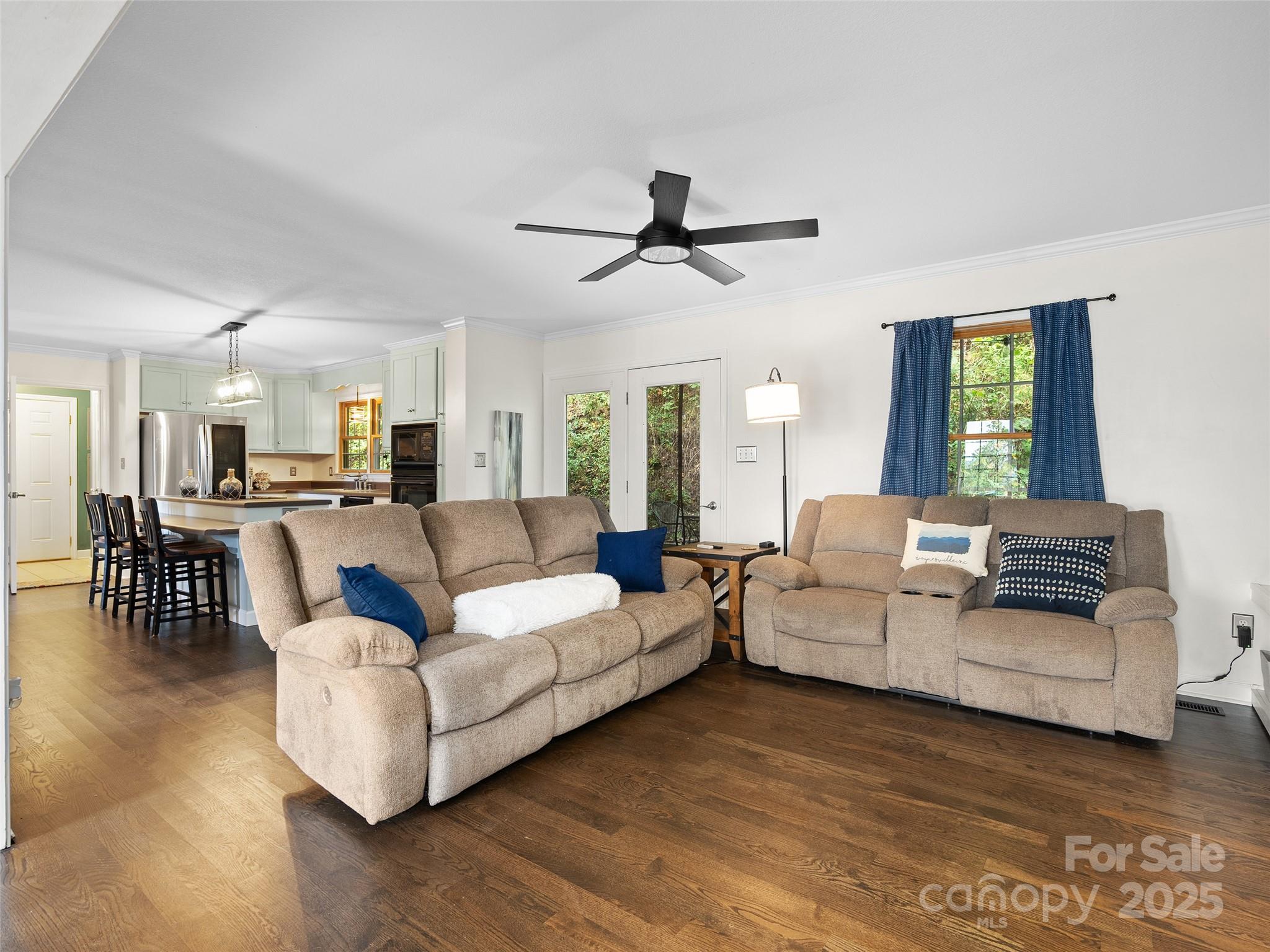 1231 Grandeur Heights Clyde NC 28721