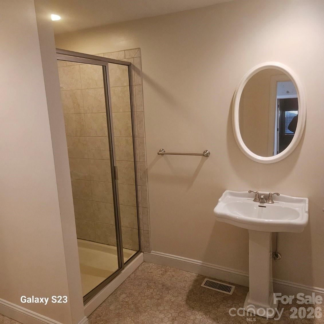 2119 Lakeview Lane Charlotte NC 28214