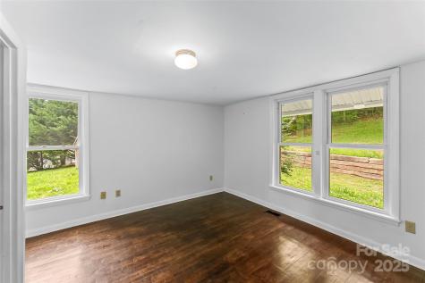7 Olivewood Drive Asheville NC 28805