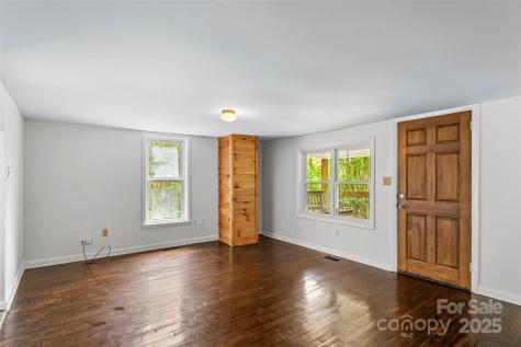 7 Olivewood Drive Asheville NC 28805