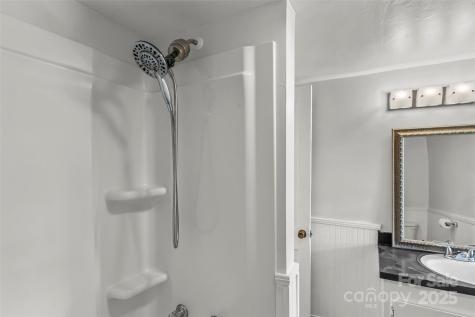 7 Olivewood Drive Asheville NC 28805