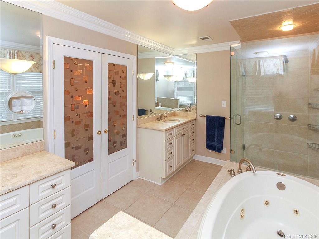 2018 Manor Mill Road Charlotte NC 28226