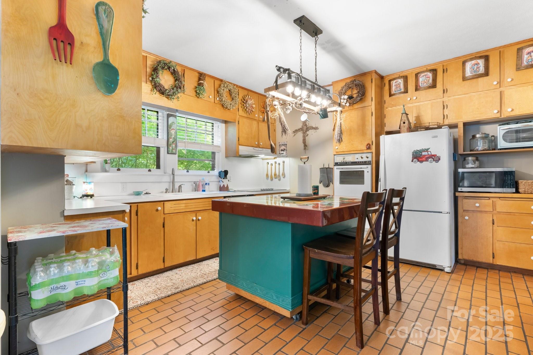 313 E Main Street Morganton NC 28655