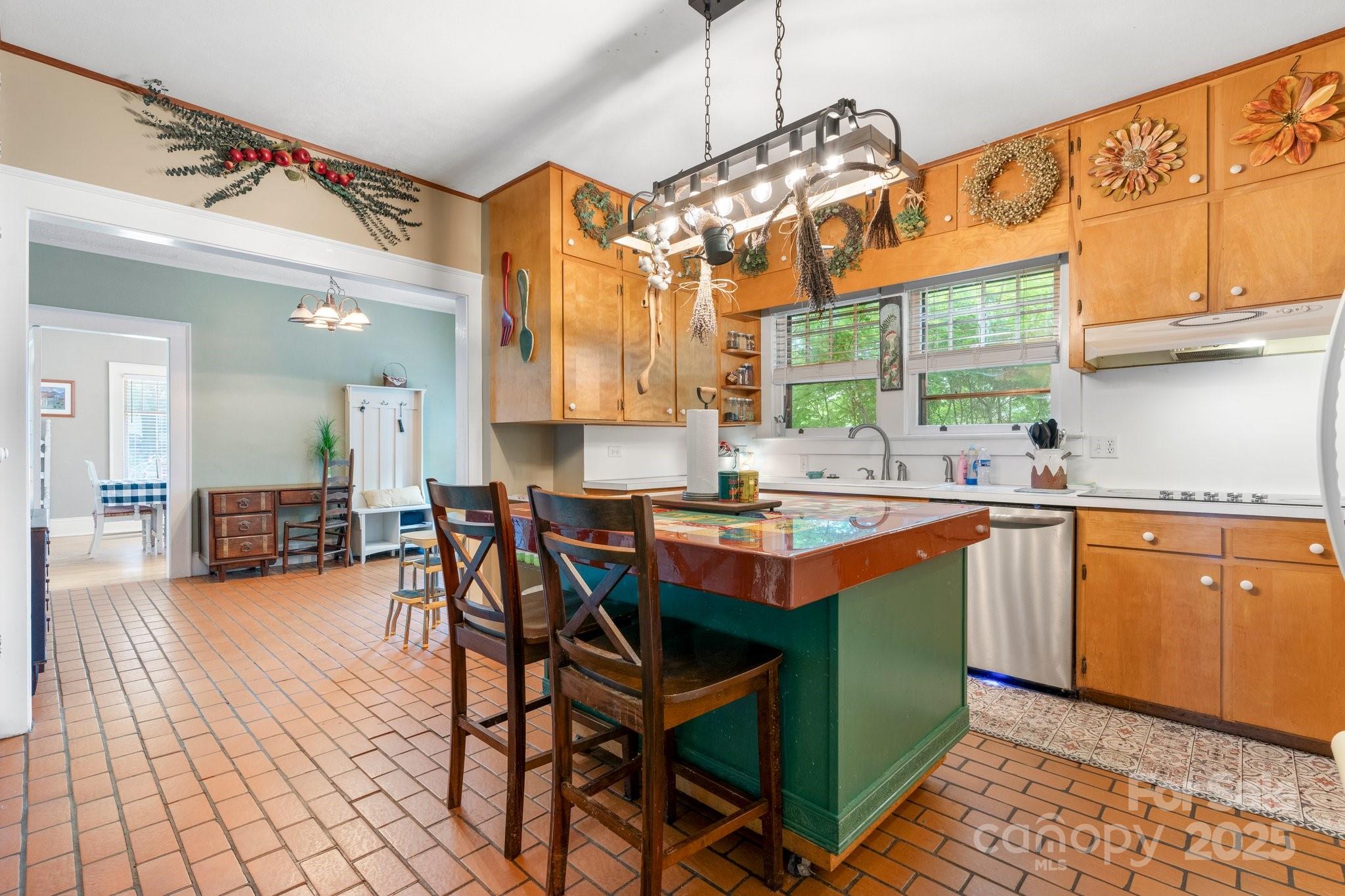 313 E Main Street Morganton NC 28655
