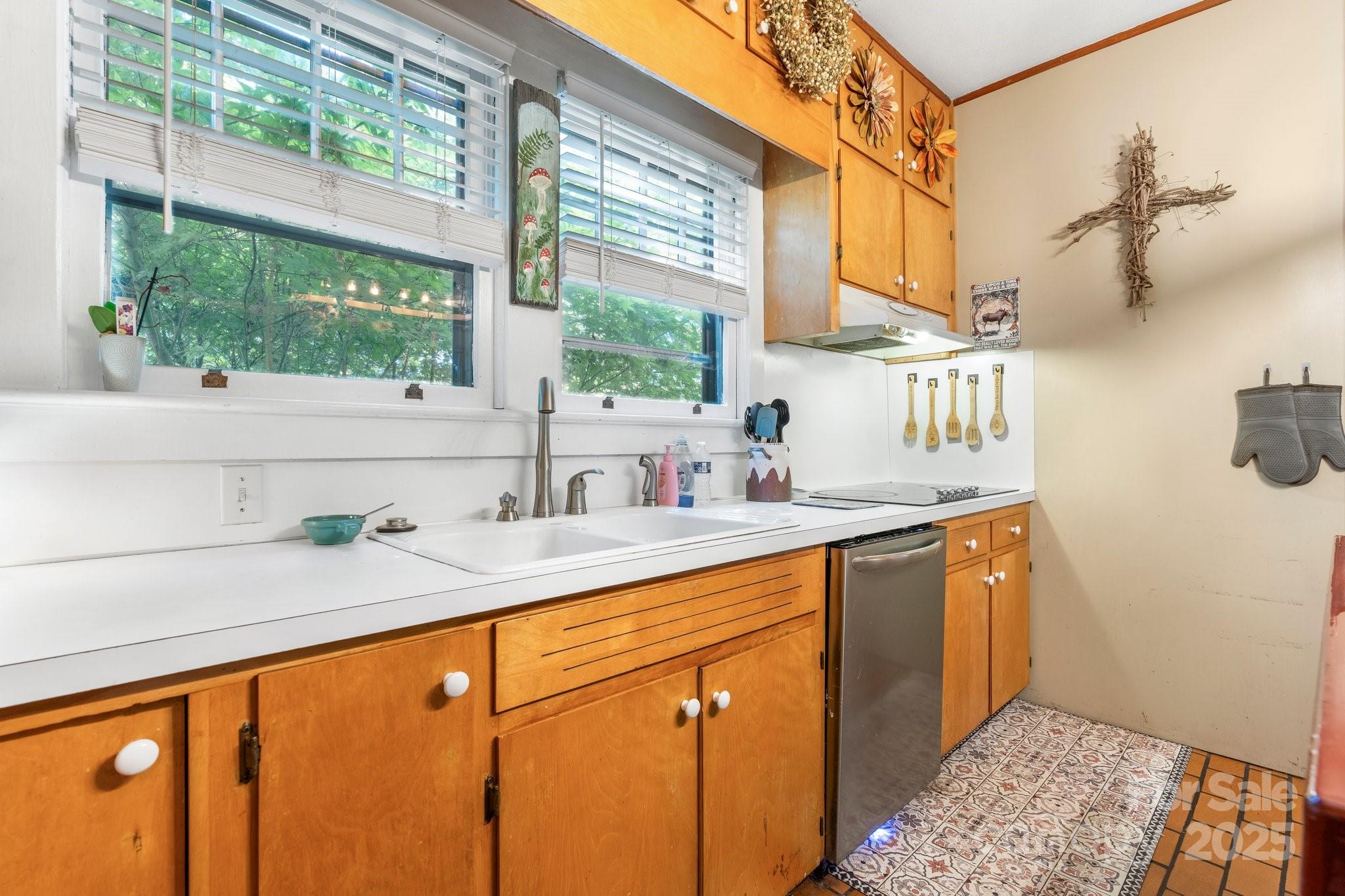 313 E Main Street Morganton NC 28655