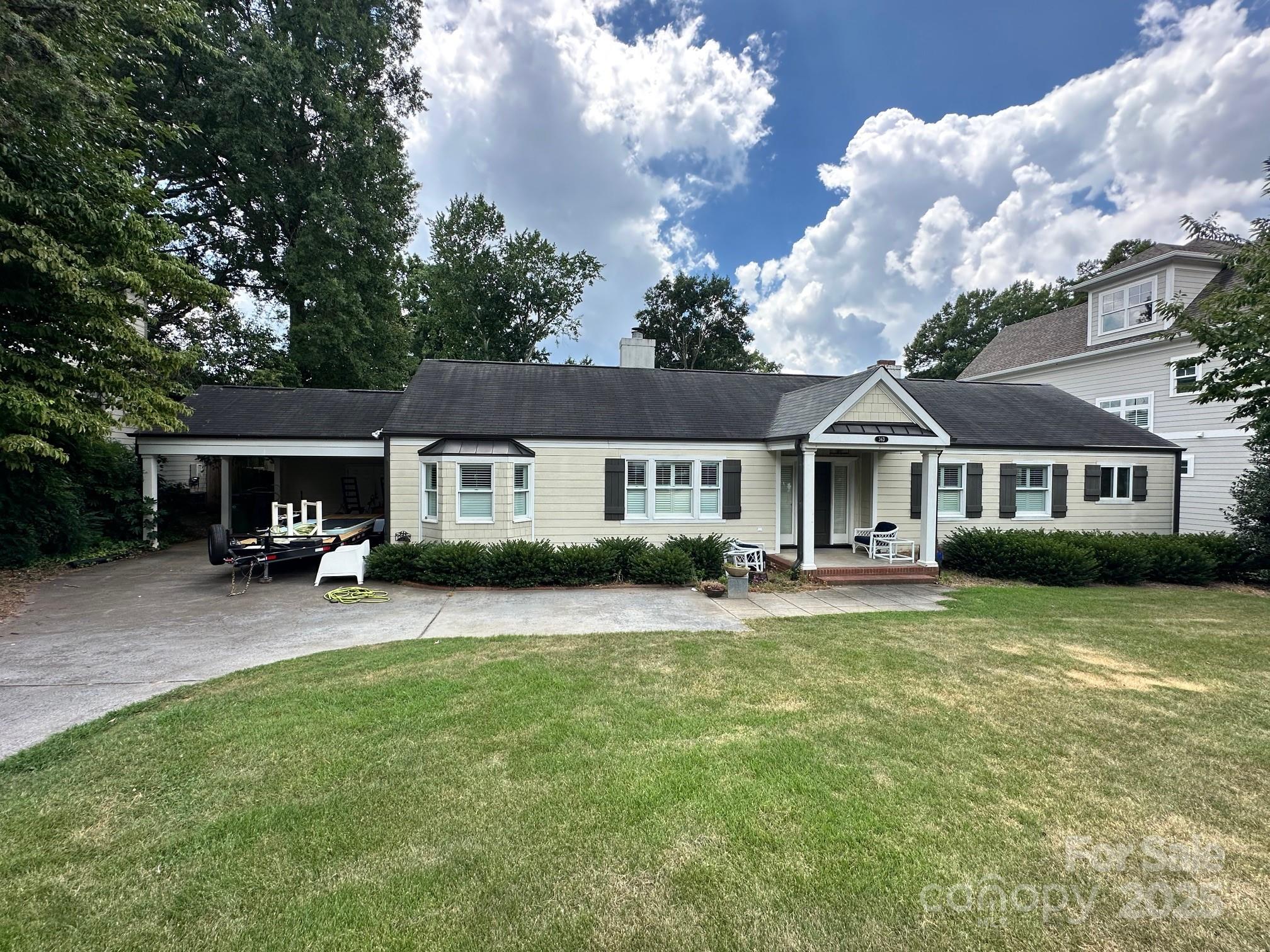 363 Tranquil Avenue Charlotte NC 28209