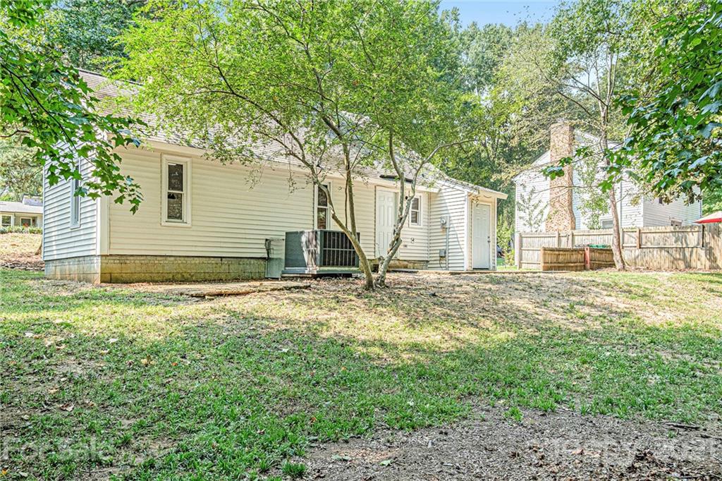 11621 Shandon Circle Charlotte NC 28226