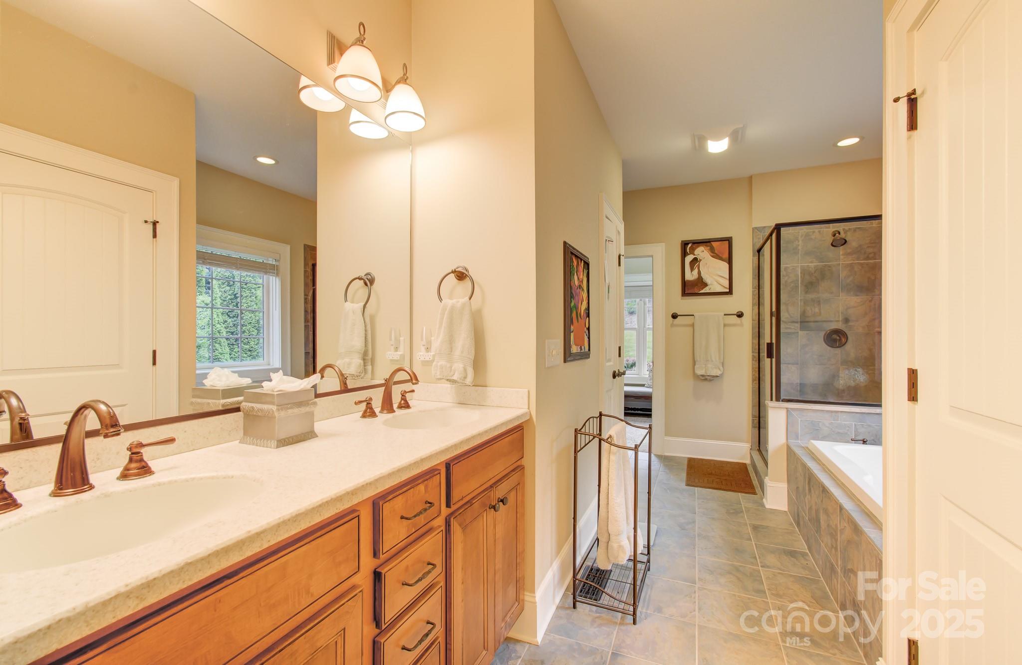 35 Village Pointe Lane Asheville NC 28803