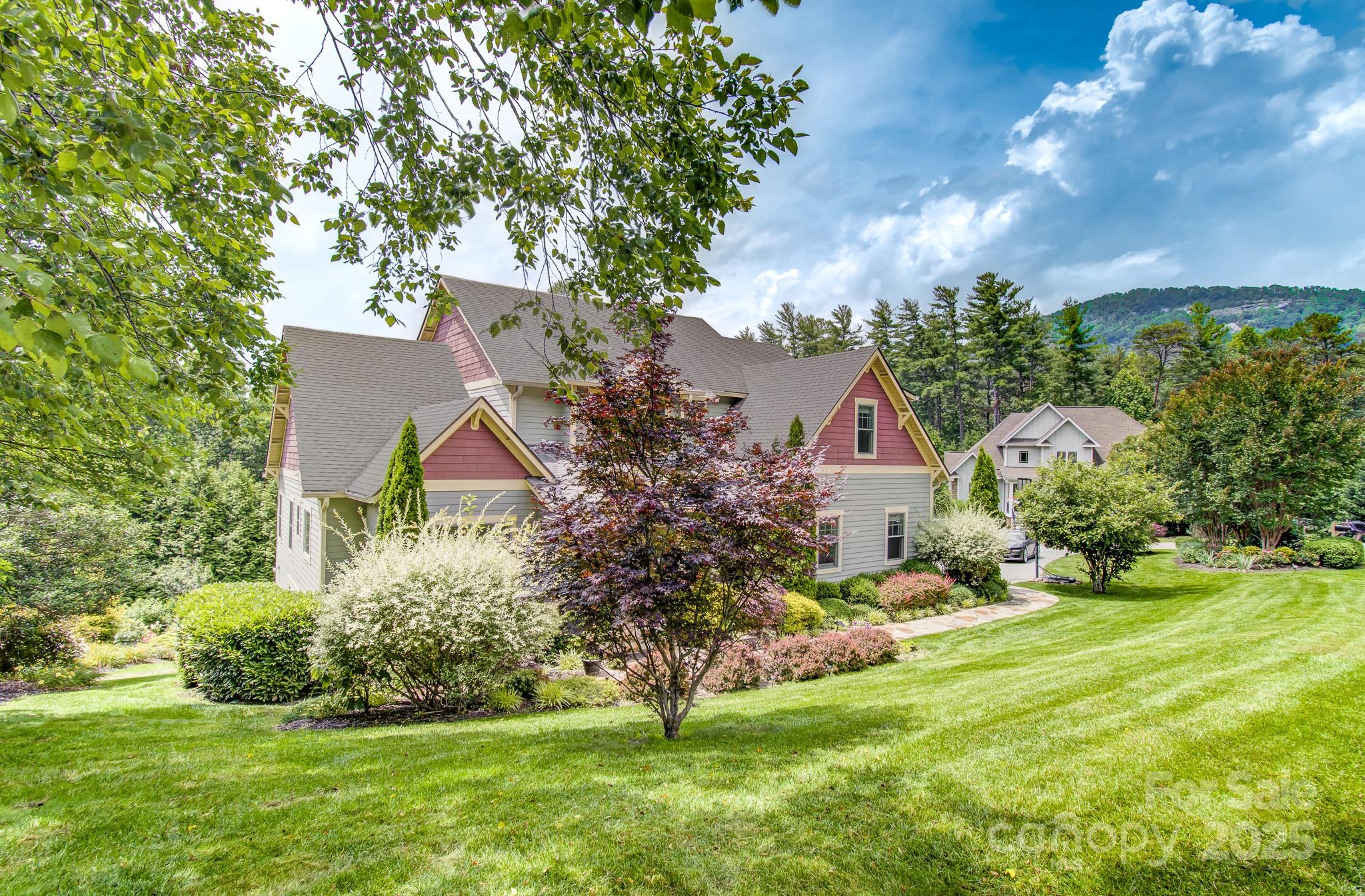 35 Village Pointe Lane Asheville NC 28803