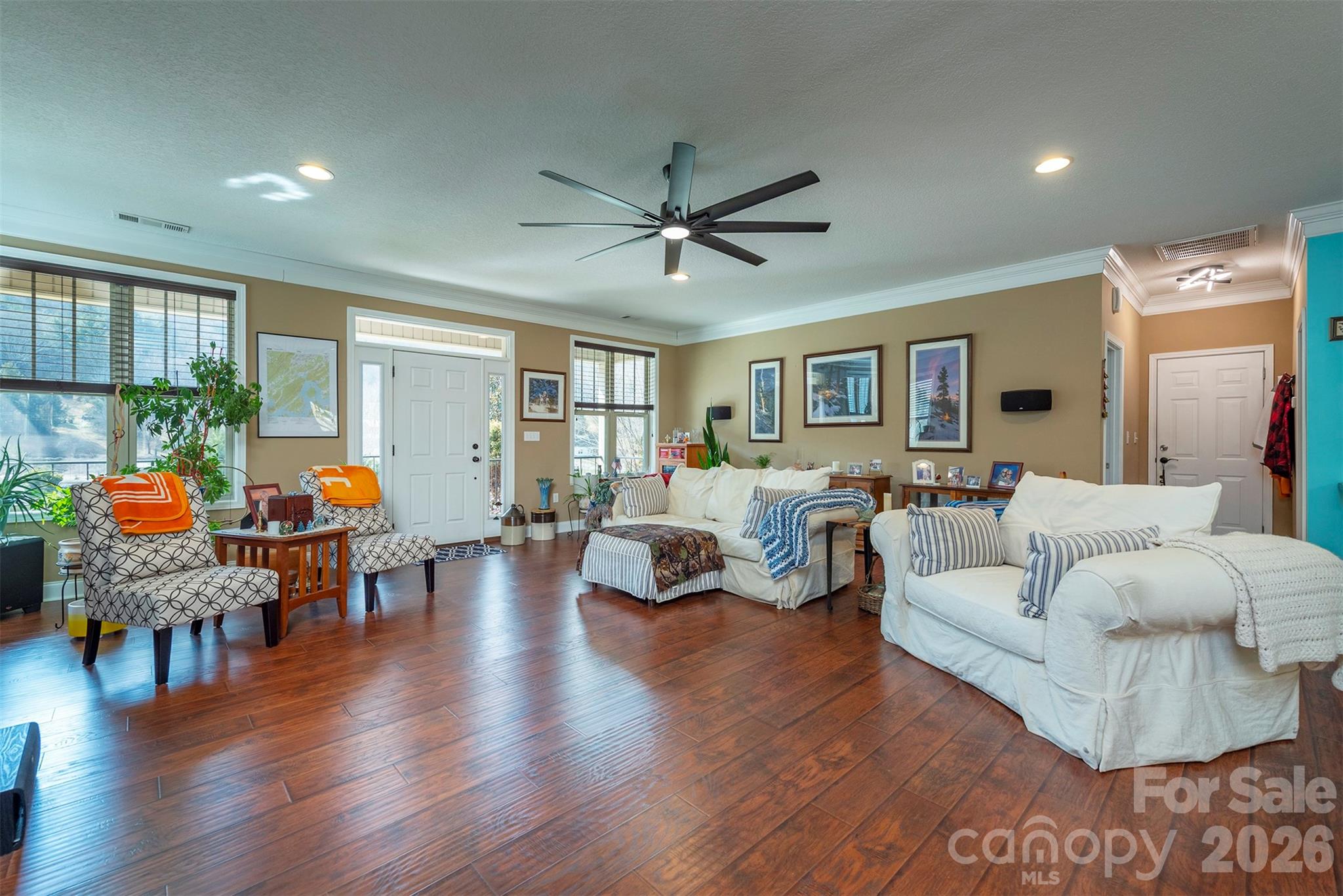 18 Hoye Lane Candler NC 28715