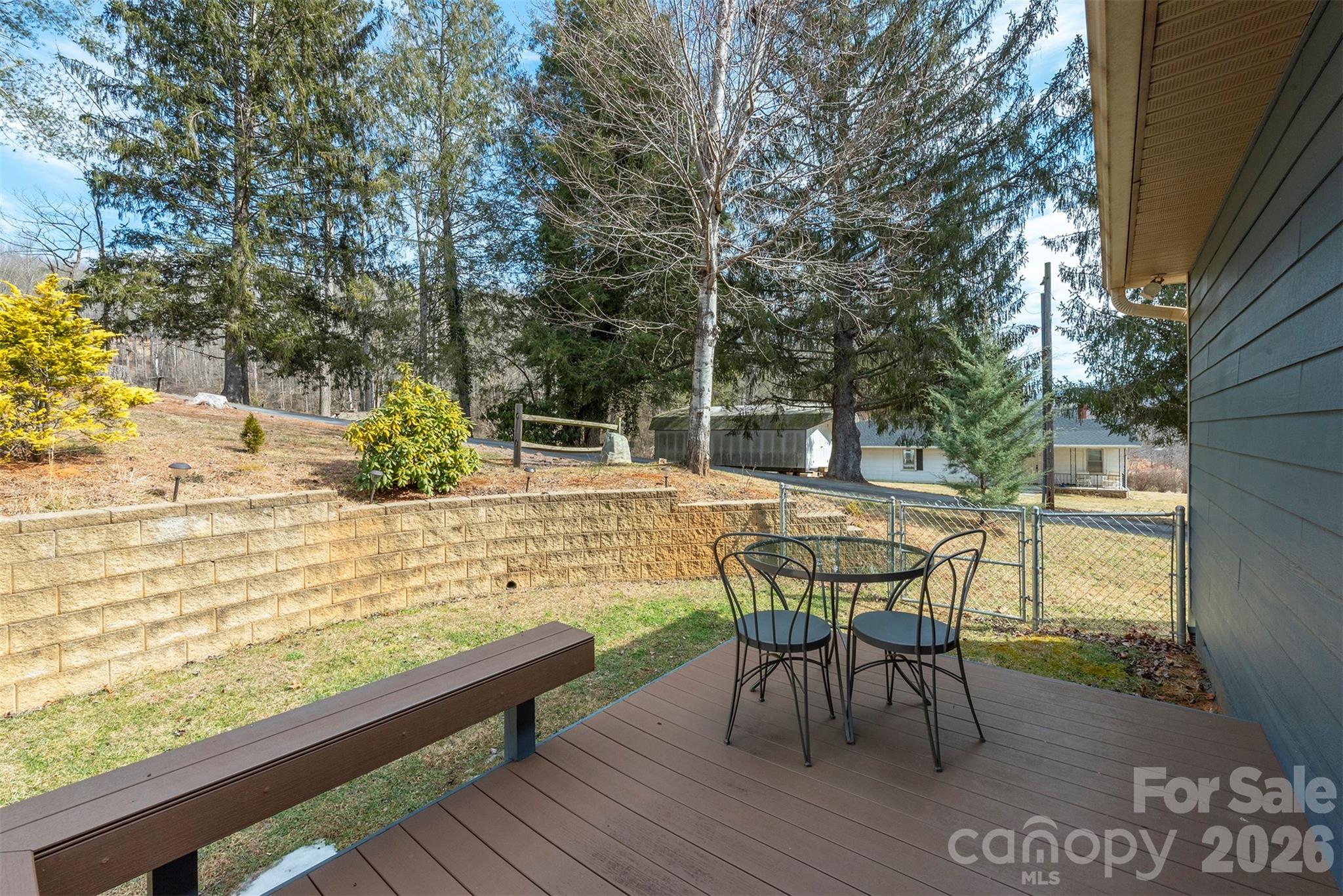 18 Hoye Lane Candler NC 28715