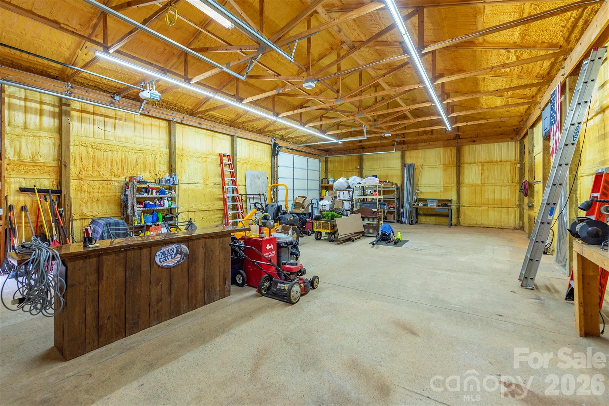 18 Hoye Lane Candler NC 28715