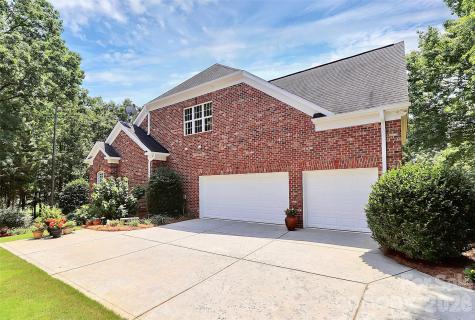 13824 Glen Abbey Drive Charlotte NC 28278