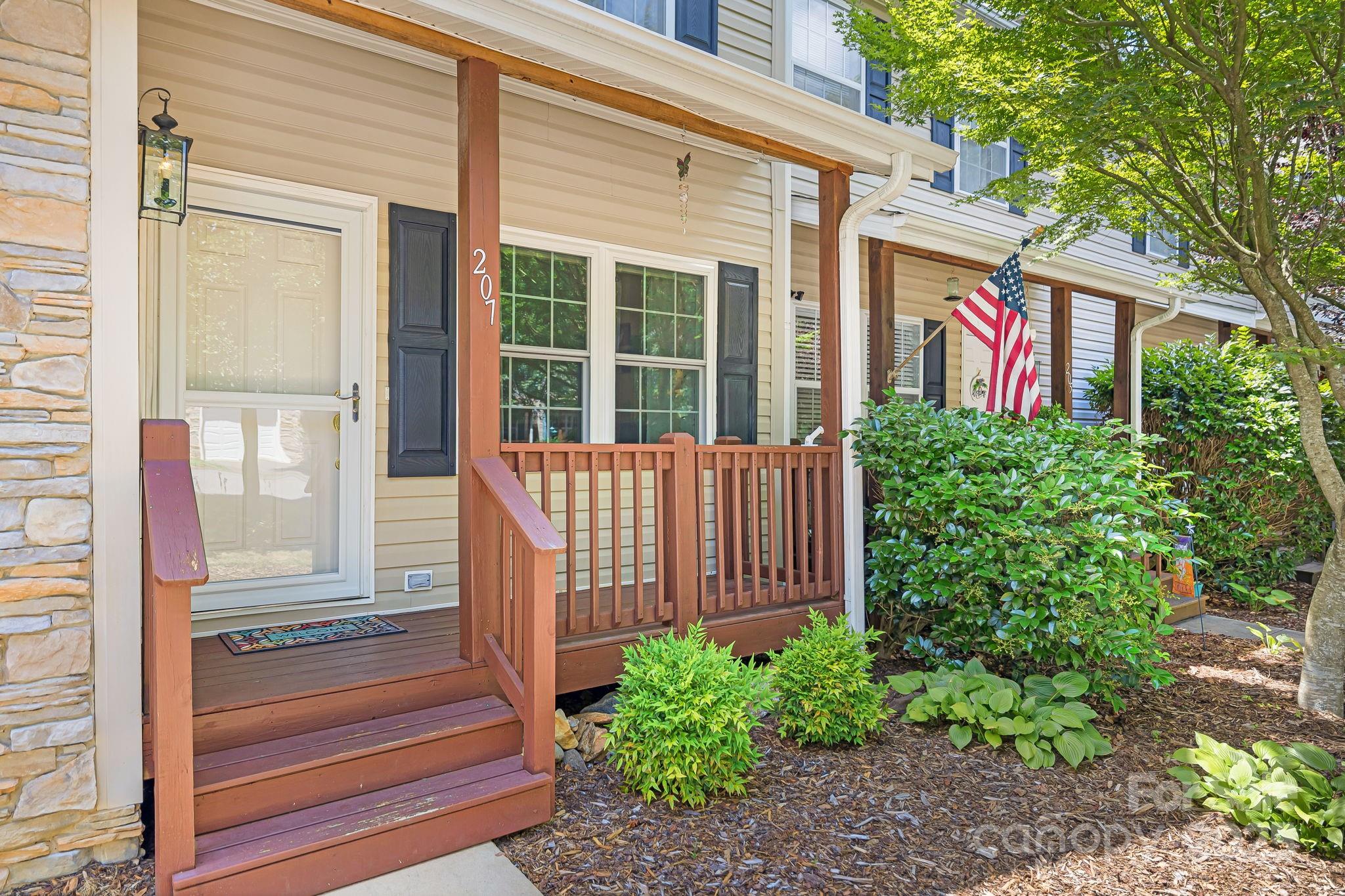 207 Pembrook Road Swannanoa NC 28778