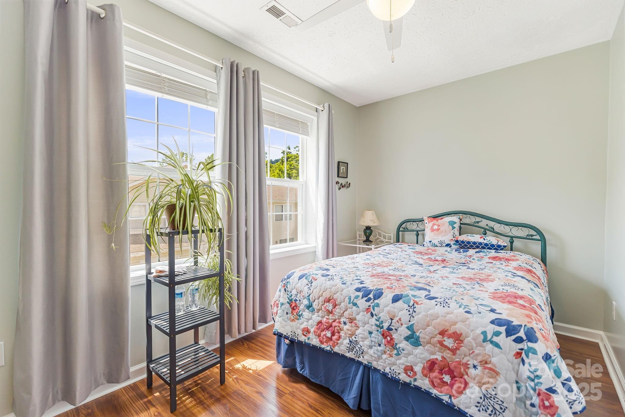 207 Pembrook Road Swannanoa NC 28778