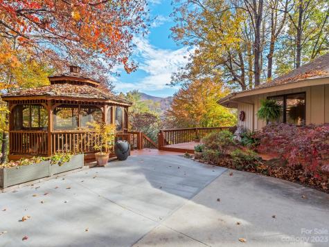 52 Camelfield Road Weaverville NC 28787